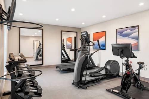 Fitness facility 63 of 74