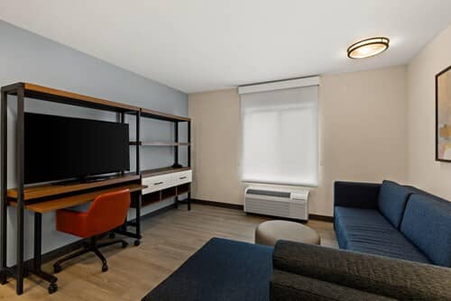 Room 38 of 74