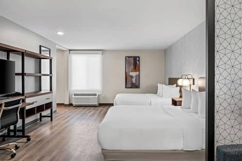 Room 18 of 74