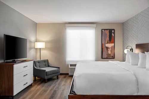 Room 20 of 74