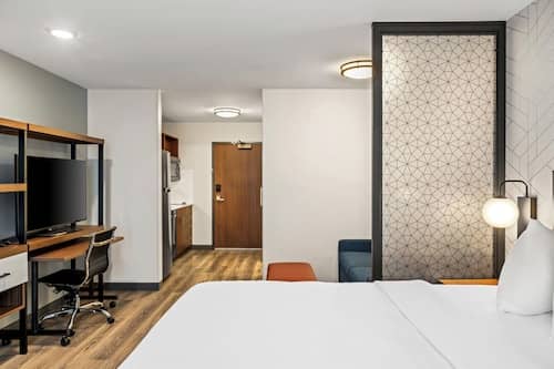 Room 10 of 74